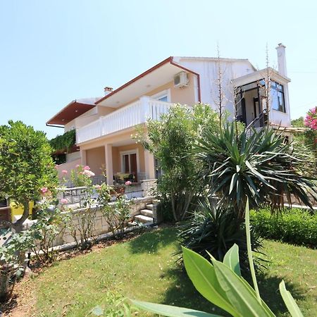 Apartments Grskovic G. Jesenovica Šilo Exterior foto